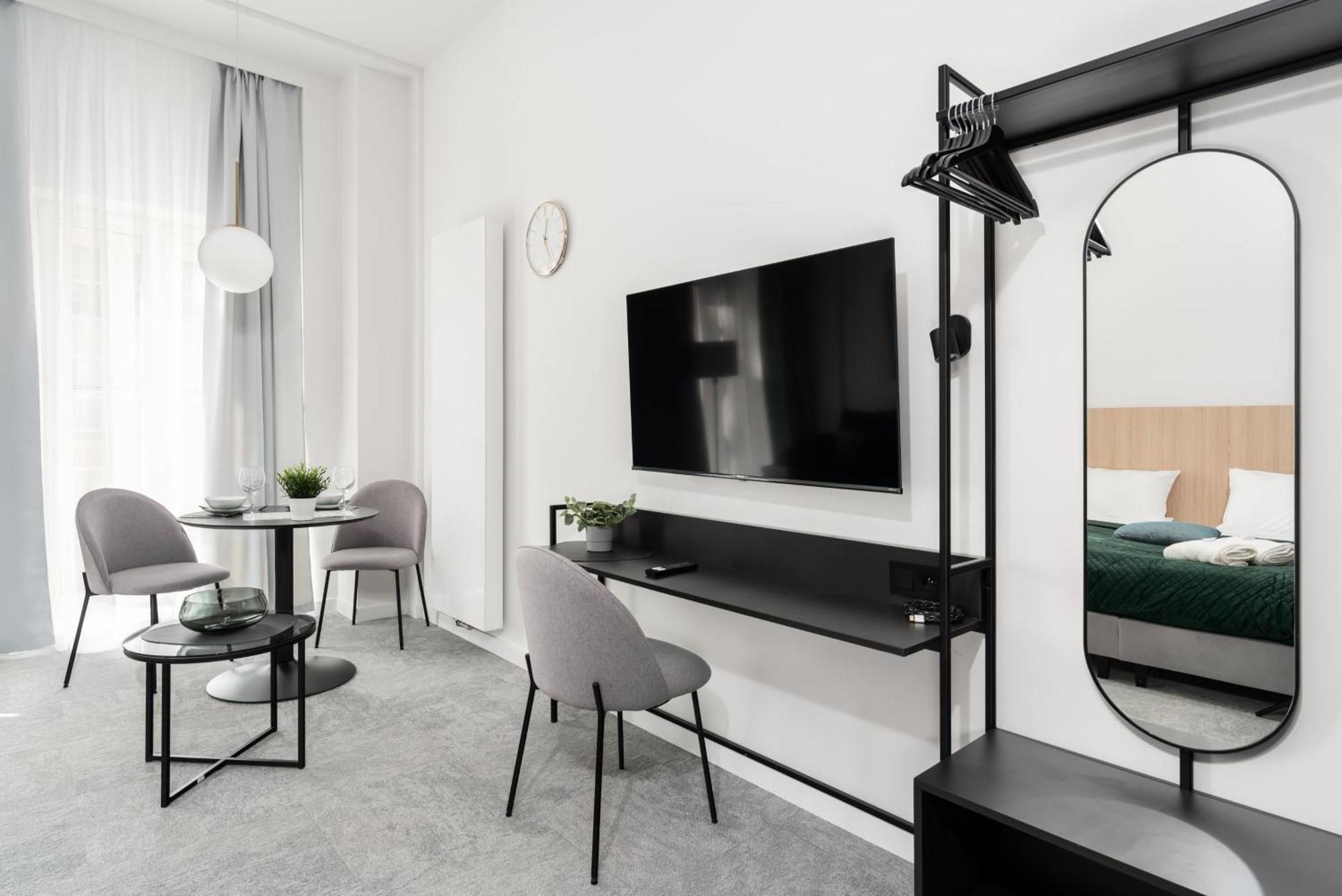 Citycenter Sauna & Fitness Apartments Podgorna By Renters Prestige Poznań Eksteriør billede
